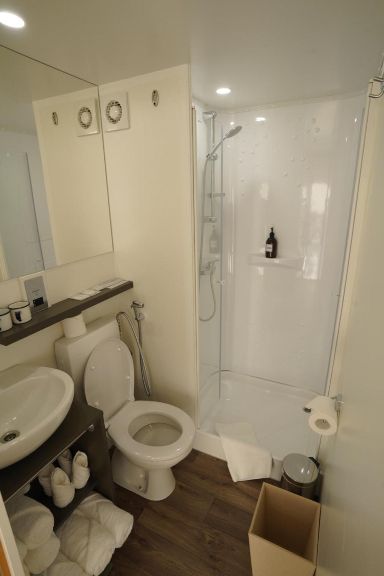 Bab Al Nojoum Hudayriyat Villas 阿布扎比 客房 照片